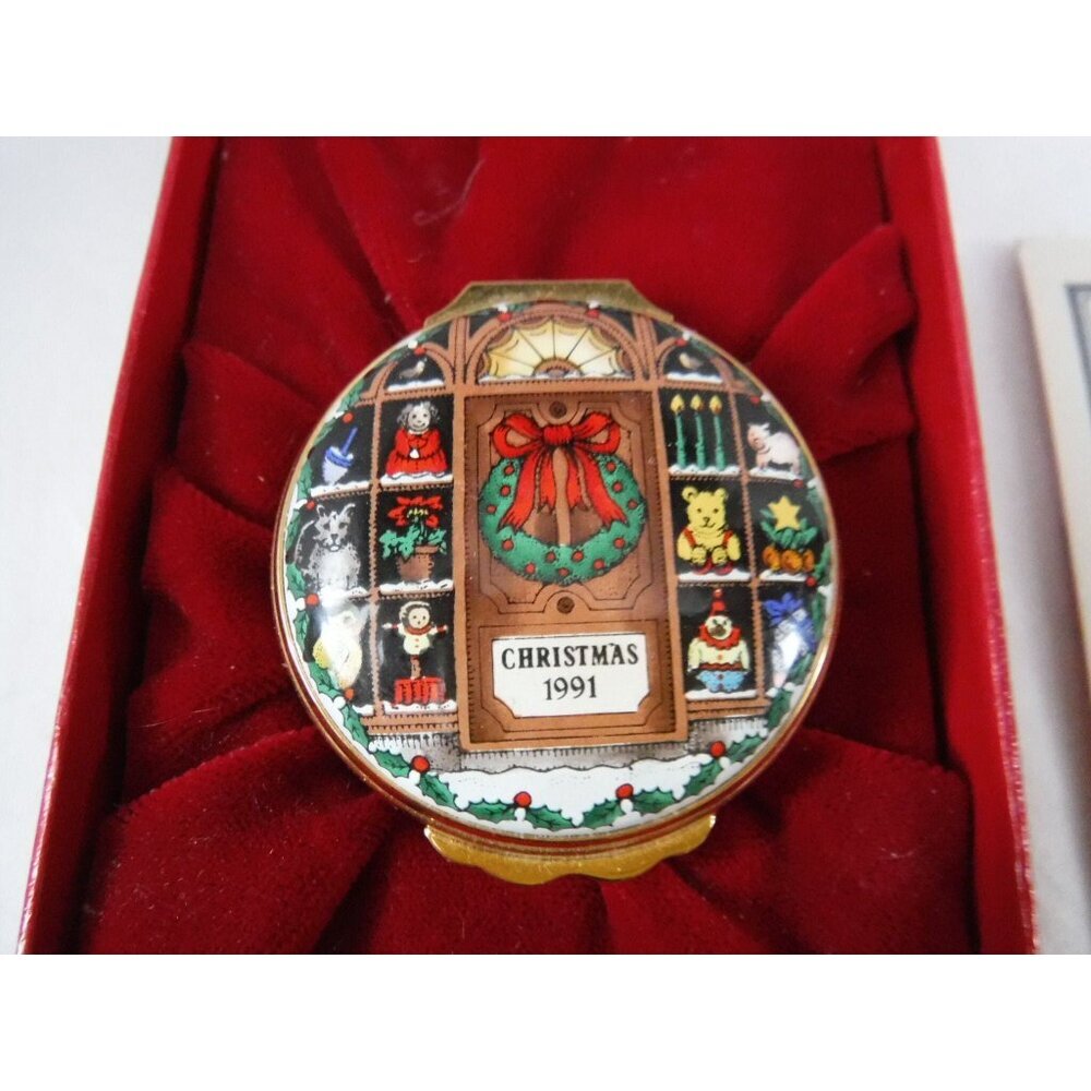 Enamel Box, Halcyon Days, Christmas 1991, Snuff Box, Pill Box, Jewelry‎ box,